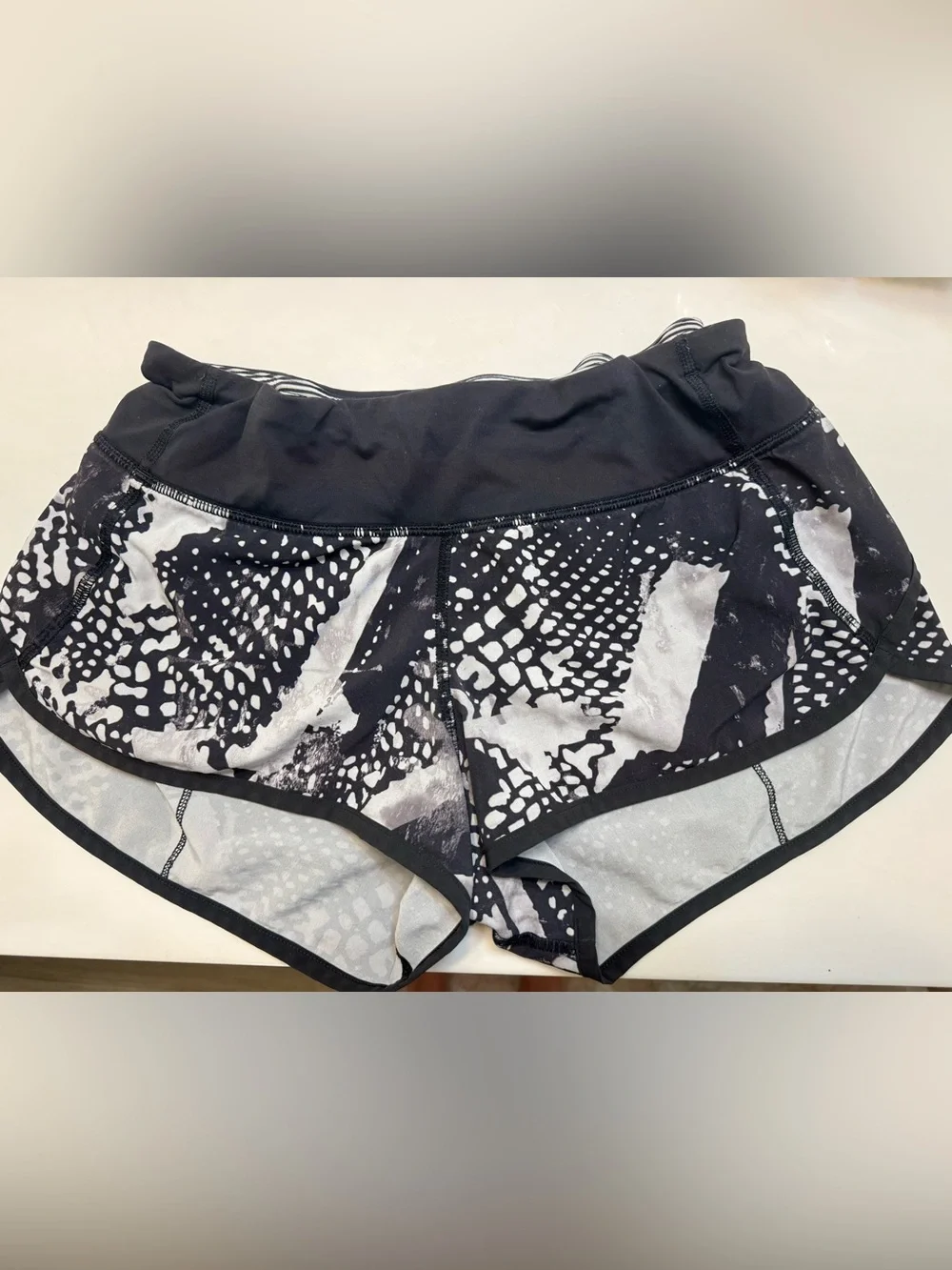 Lululemon Speed Up Low-Rise Lined Short 2.5